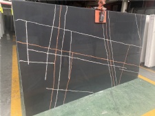 Black Gold Vein Quartz Countertop Slabs